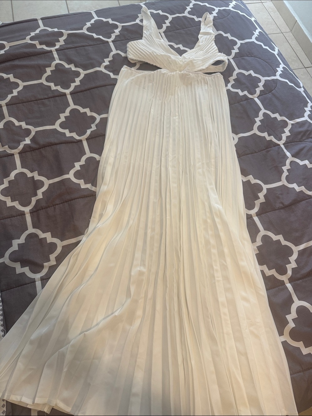 White Pleated Maxi Dress with Knotted Bust